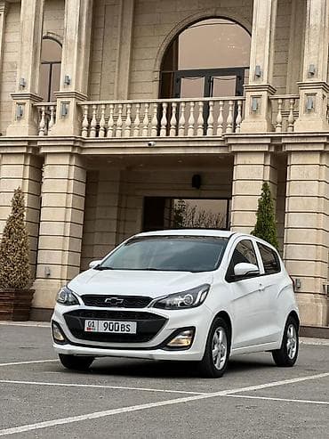 спарк 2: Chevrolet Spark: 2018 г., 1 л, Вариатор, Бензин, Хэтчбэк — 1