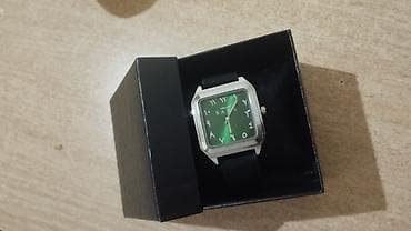 Сулуулук жана ден соолук: Наручные часы SABR с квадратным корпусом и зелёным циферблатом — 1