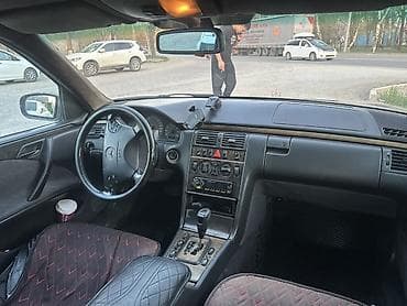 мега авто: Mercedes-Benz E-Class: 2000 г., 2.6 л, Автомат, Бензин, Седан — 6