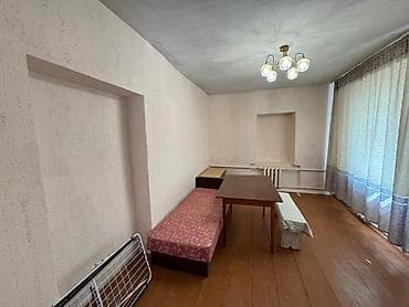 продаю дом с магазином: 🏡 Продается участок с домом в перспективном районе Бишкека! 📍 ж/м — 3