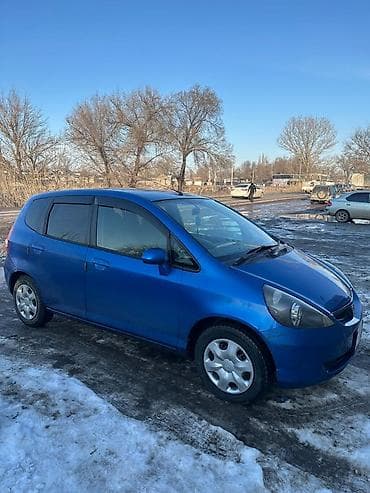 гольф фит: Honda Fit: 2003 г., 1.3 л, Автомат, Бензин, Хэтчбэк — 4