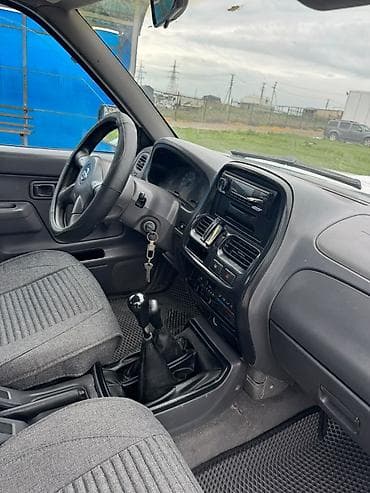 r kiper: Nissan Pickup: 2003 г., 2.9 л, Механика, Дизель, Пикап — 5