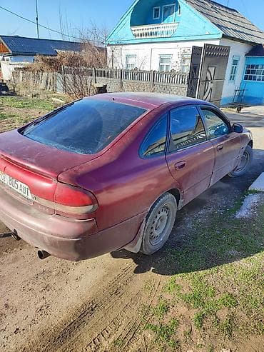 su 7: Mazda 626: 1992 г., Ручные, Седан — 2