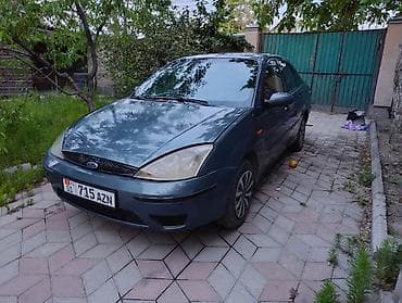 mini cuper: Ford Focus: 2001 г., Механика, Седан — 7