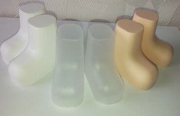 оборудование для бутика: Продаю маникены для пинеток и носочков. Высота 7 см. Длина 8.5 см — 1