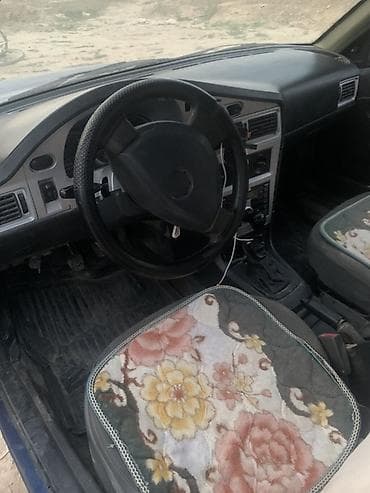 Унаа сатуу: Daewoo Nexia: 2011 г., 1.5 л, Кол менен иштөөчү, Бензин, Седан — 6