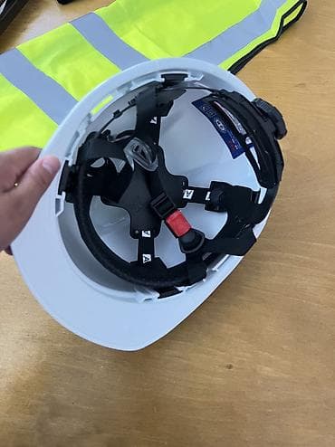 магазин спецодежды бишкек: СПЕЦОДЕЖДА И СИЗ Работаешь — значит защищаешься правильно. У нас — 5