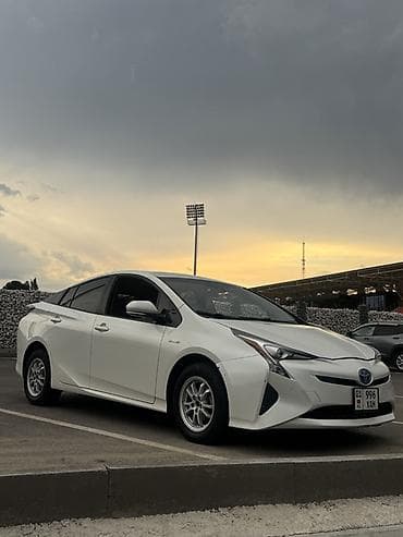 prius 50: Toyota Prius: 2018 г., 1.8 л, Вариатор, Гибрид, Хэтчбэк — 1