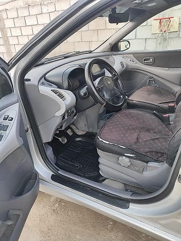 Унаа сатуу: Nissan Almera Tino: 2002 г., Хетчбек — 10