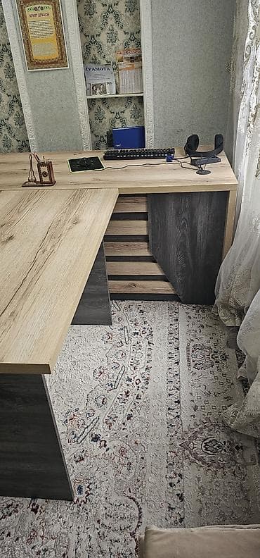 письменный стол на кыргызском: Офисный письменный/рабочий стол в современном стиле + рабочее кресло — 3