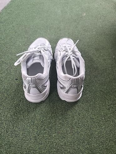 белые шнурки: Кроссовки, 39.5, New Balance, Новый, цвет - Белый, Самовывоз, Платная доставка — 2