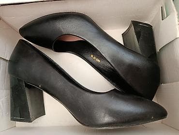 Босоножки, сандалии, шлепанцы: Туфли, 39, Б/у, цвет - Черный, Самовывоз — 3