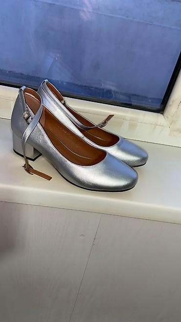 Туфли 36 размера
Доставка по городу бесплатно