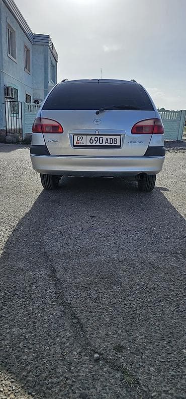 bmw x5 2001: Toyota Avensis: 2002 г., 1.8 л, Ручные, Бензин, Универсал — 6