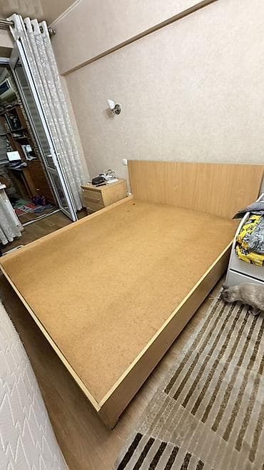 Двуспальная кровать, Каркас без матраса, длина - 200 см