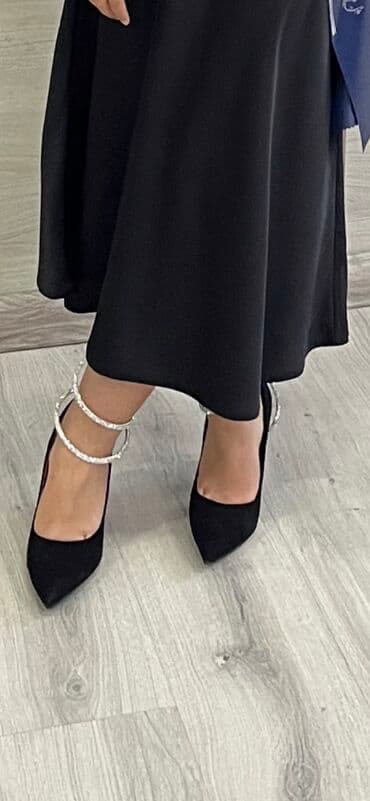 бу 39: Туфли, носила один раз, состояние идеальное 👌каблук 6 см — 2