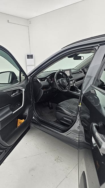 тайота марки: Toyota RAV4: 2019 г., 2.5 л, Автомат, Бензин, Кроссовер — 8