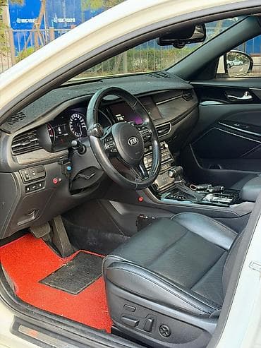 geely e5: Hyundai Avante: 2022 г., Седан — 6