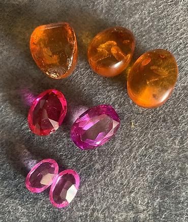 second hand: Ювелирные камни из ювелирных изделий, аметисты, каждый камень по 2000 — 1