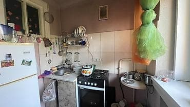 пл: 1 комната, 31 м², сквер Тоголок Молдо Индивидуалка, 4 этаж, Старый ремонт — 2