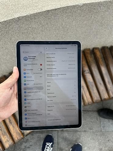 Планшеты: Планшет, Apple, память 256 ГБ, 10" - 11", Wi-Fi, Б/у, Классический цвет - Серебристый — 2