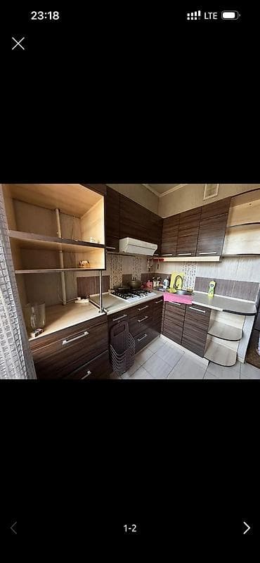 сдается земельный дом: 27 м², 3 комнаты, Парковка — 6