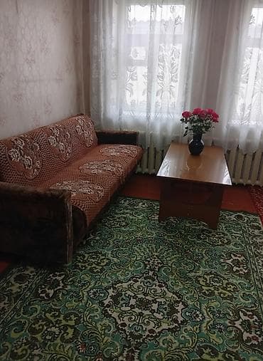 Сдаётся 2 комнаты в доме,одной или двум девушкам,комнаты