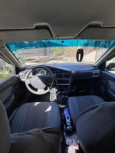 автомобиль ниссан: Daewoo Nexia: 2008 г., 1.5 л, Механика, Бензин, Хэтчбэк — 5