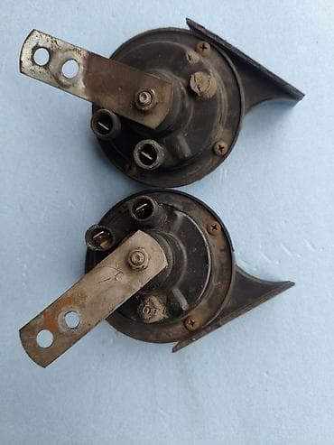 Двойной комплект автомобильных клаксóнов 12V Kaleda (тон Н и L. Китай