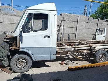 Транспорт: Жеңил жүк ташуучу унаа, Mercedes-Benz, Стандарт, 1,5 т, Колдонулган — 2