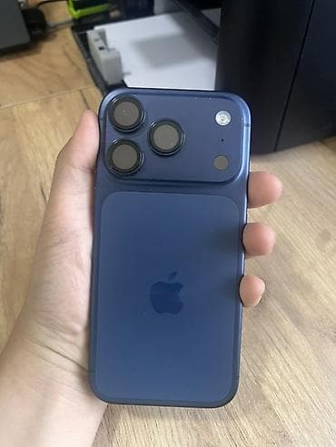 телефон с большой батареей: IPhone 17 Pro, Новый, 256 ГБ, Blue Titanium, Защитное стекло, Чехол, Коробка, 100 % — 2