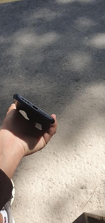 poco f4jt: Poco Apple M3, Б/у, 64 ГБ, цвет - Черный, 2 SIM — 5