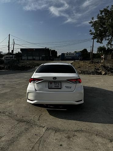 Транспорт: Toyota Corolla: 2022 г., 1.8 л, Гибрид, Седан — 7