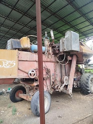 мтз 1222: Разбрасыватель минеральных удобрений прицепн. 4 тоник. Продаю СК5 — 4