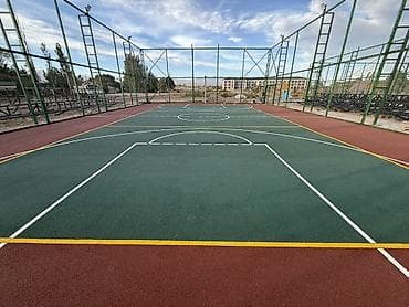 Многофункциональная спортивная площадка с профессиональной разметкой