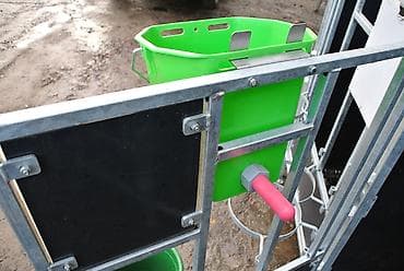 кармушка для карова: Ведро для выпойки телят 8 литр ведро с 1 сосками и креплением, ведро с — 2