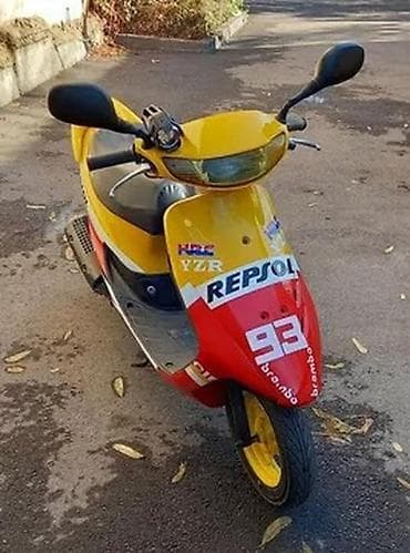купить новый мопед: Тип скутера Honda, 50 куб. см, Бензин, Б/у — 1