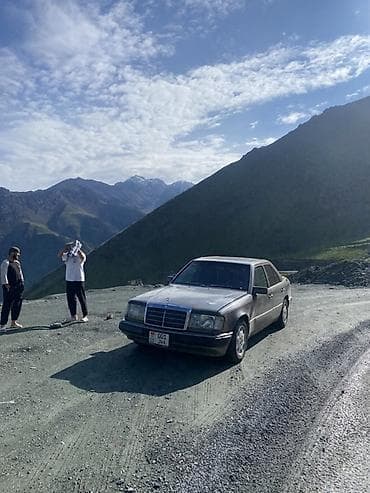 Mercedes-Benz E-Class: 1990 г., 2.3 л, Бензин, Седан — 3
