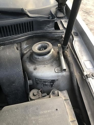 будка авто: Volkswagen Golf Variant: 1999 г., 2 л, Ручные, Бензин, Универсал — 10