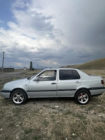 купить опель вектра б: Volkswagen Vento: 1993 г., 1.8 л, Механика, Бензин, Седан — 4