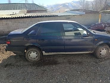 с4 2 6: Volkswagen Passat: 1988 г., Седан — 2
