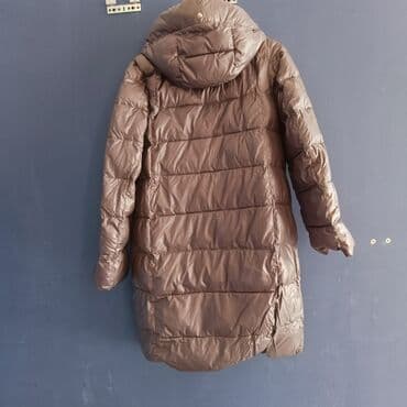 спортивное оборудование: Фирменный зимний пуховик 48-го размера. Состояние отличное — 3