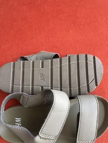 летние босоножки: Детские сандалии H&M - Размер: EU 29 (US 12, CN 180/95 — указано — 2