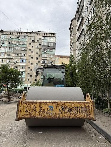 груд: Услуги грунтового вибро катка 25 тонн Модель- LSS2502-2 Укатка — 2