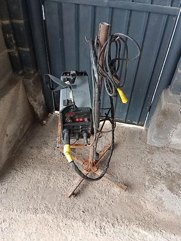 Продаю сварочный аппарат Ресанта 3в1 оригинал полуавтомат и дуговой