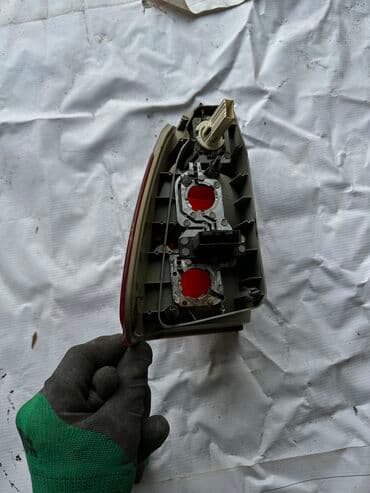 Задняя фара стоп сигнал, правая. Субару БЛ 5 есть трещина в углу и по