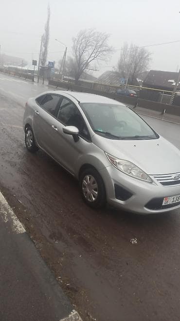 r16 w220: Ford Fiesta: 2010 г., 1.6 л, Автомат, Газ, Седан — 3