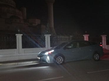 Toyota Prius: 2020 г., 1.8 л, Автомат, Гибрид, Хэтчбэк — 2