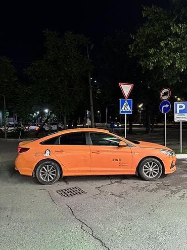 space runner: Hyundai Sonata: 2018 г., 2 л, Автомат, Газ, Седан — 2