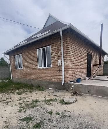 будка камок: Продаётся одноэтажный кирпичный дом с участком и капитальным — 1